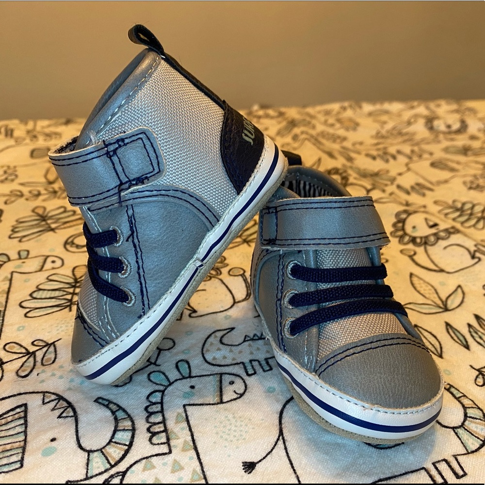 ✨Host Pick!✨ Surprize Infant Hightop Crib Shoes